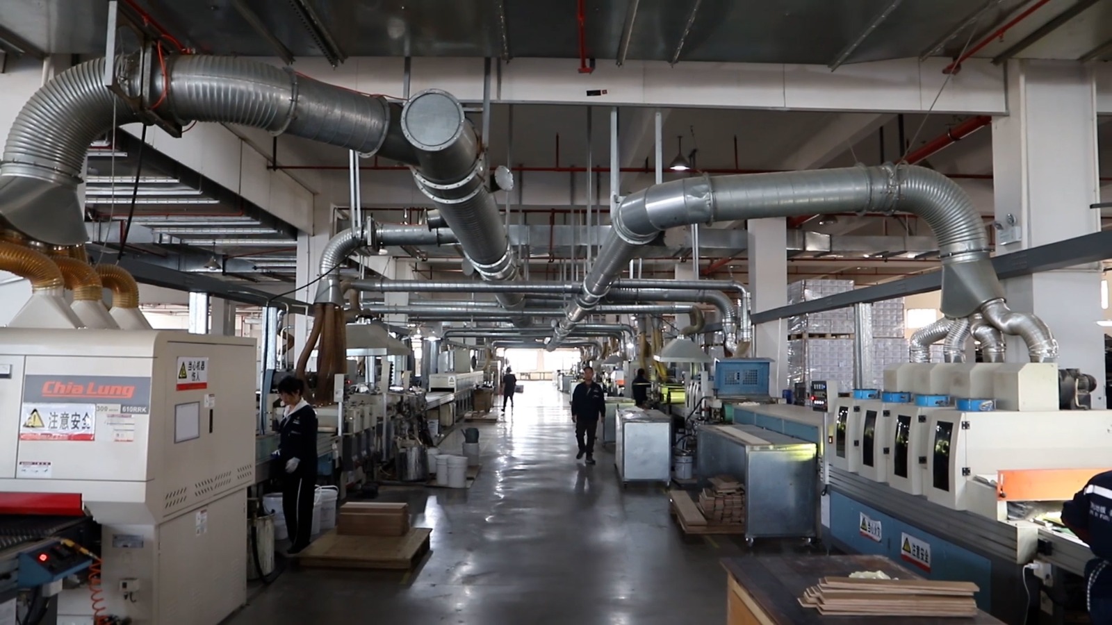 Seu fornecedor global confiável de pisos completos